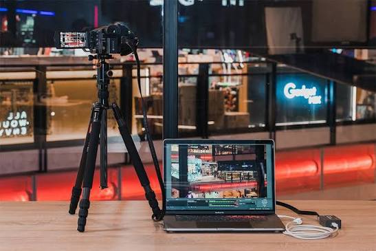 Video, Pictures & Live Stream